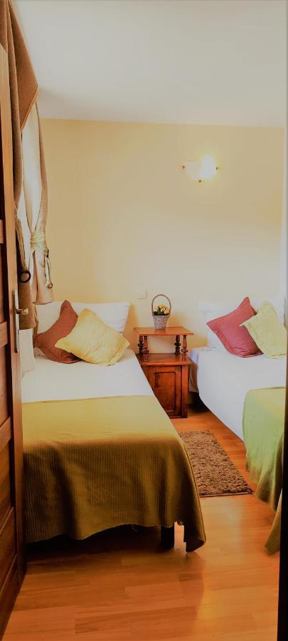 Homestay Gorski Widok Karpacz Apartamenty I Pokoje- Salon Kominkowy