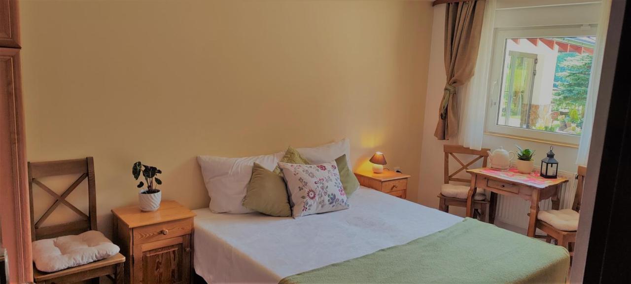 Gorski Widok Karpacz Apartamenty I Pokoje- Salon Kominkowy *