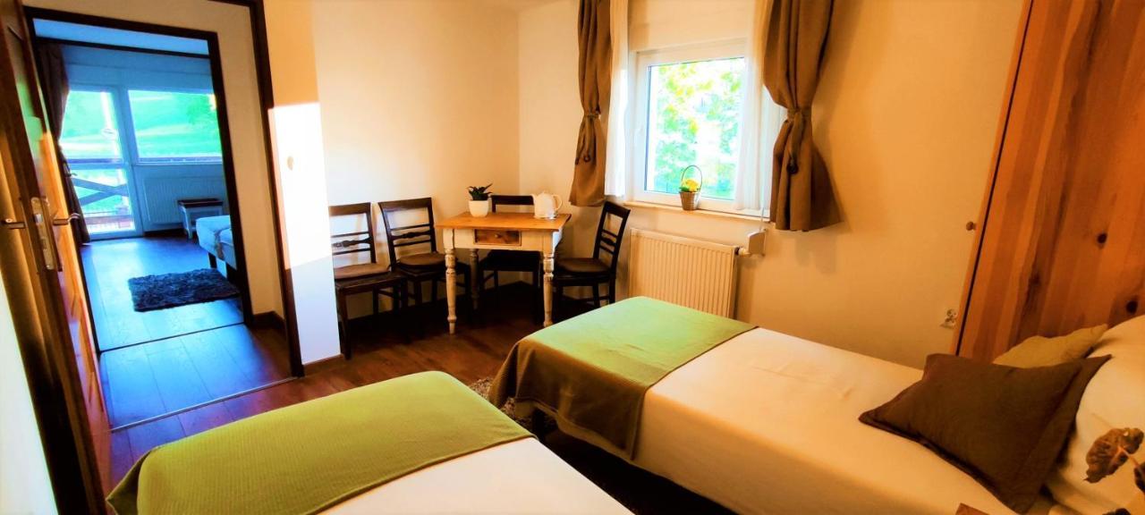 Gorski Widok Karpacz Apartamenty I Pokoje- Salon Kominkowy Privatunterkunft Karpacz