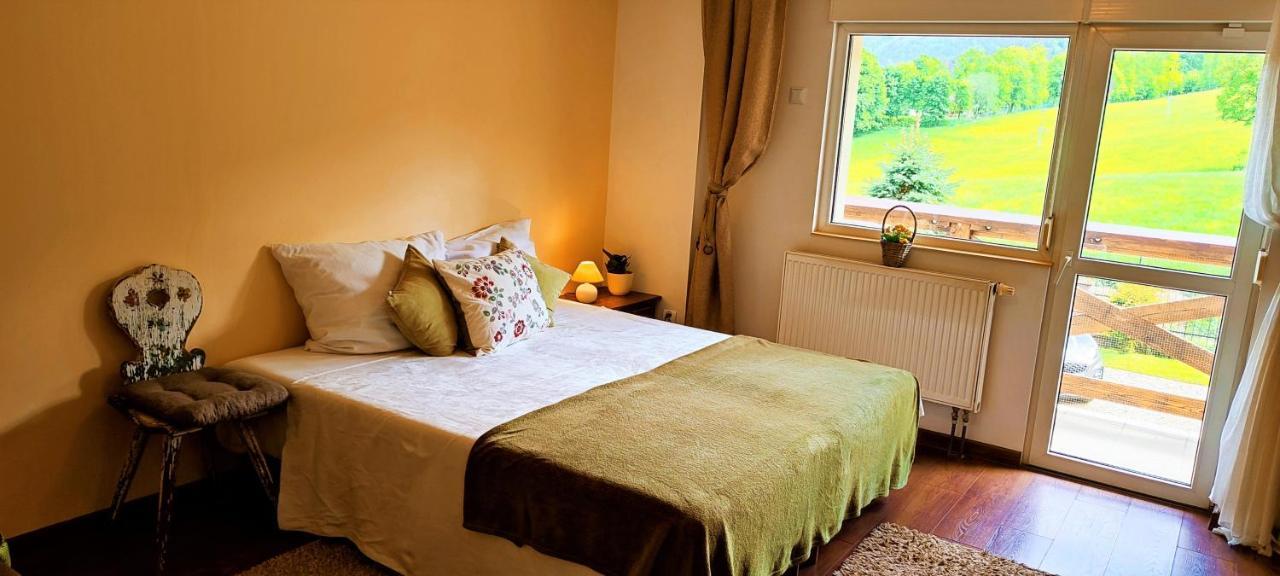 Privatunterkunft Gorski Widok Karpacz Apartamenty I Pokoje- Salon Kominkowy Karpacz