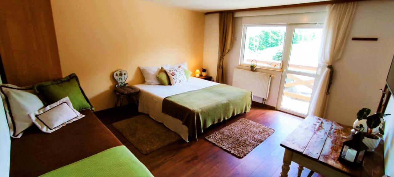 Gorski Widok Karpacz Apartamenty I Pokoje- Salon Kominkowy Karpacz